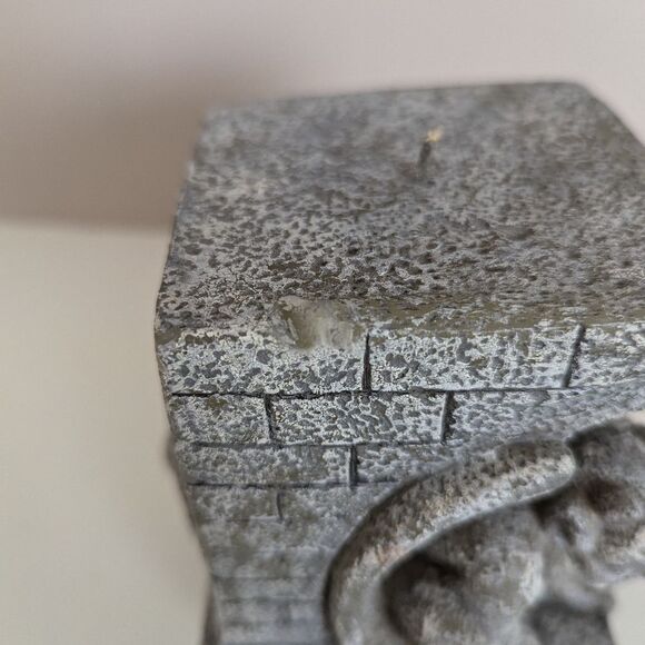 Rare Gothic Gargoyle Candle – Medieval Cathedral Style – Fantasy Decor – Unused - Picture 9 of 11